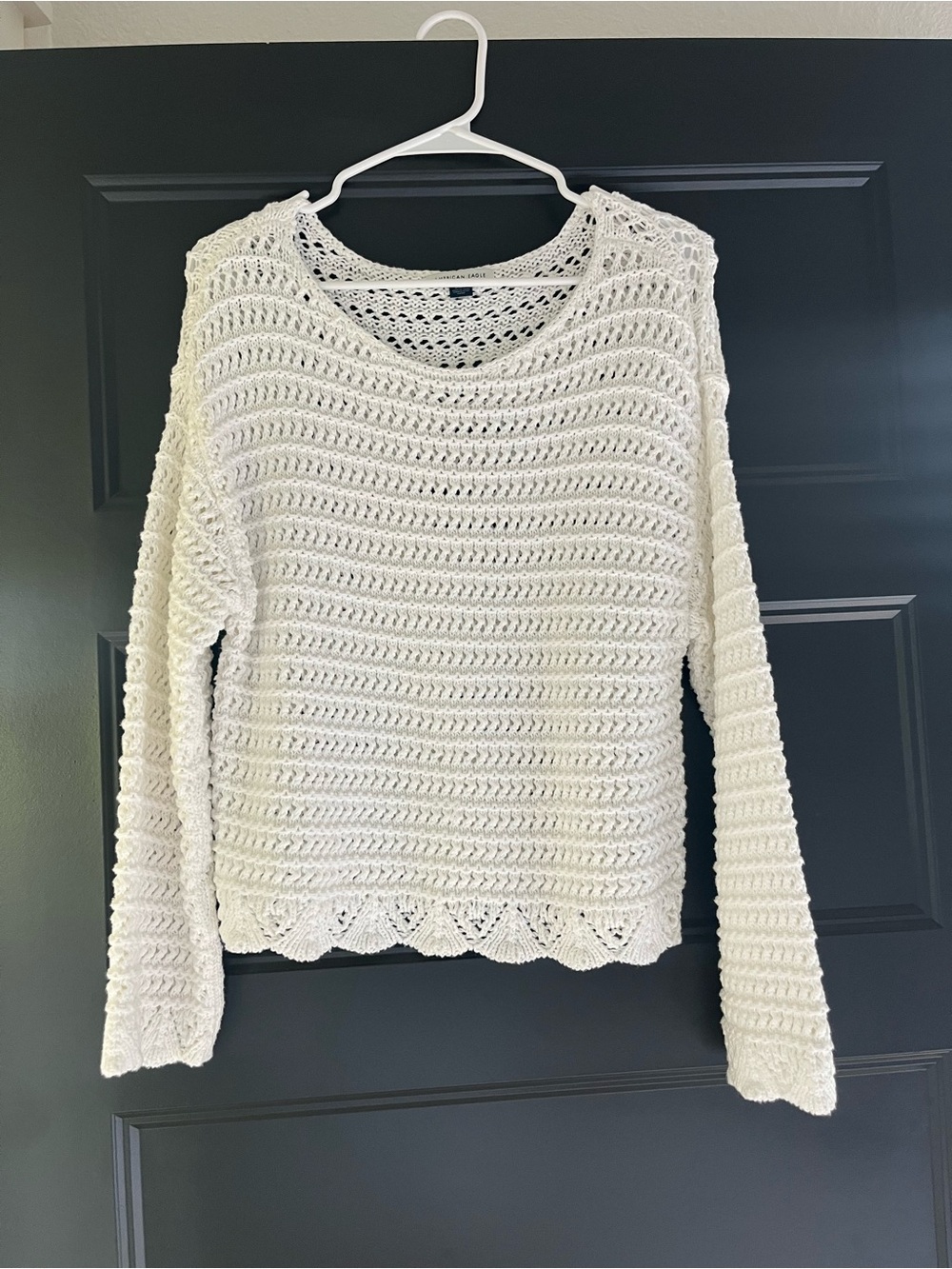 White American Eagle crochet top